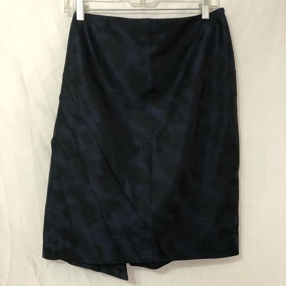 Ann Taylor Navy & Black Asymmetrical Mini Skirt 4 - Picture 4 of 5